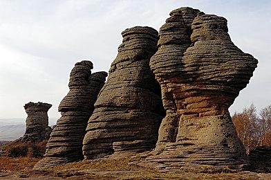 国产独立叙事RPG《雾隐》公布 登陆蒸汽平台和NS